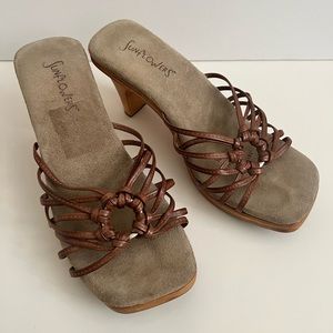 Sunflowers | 90s Style Kitten Heels